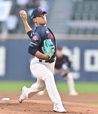 [포토] 김진욱 ‘어제 패배를 갚아주마’