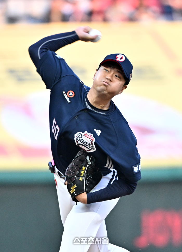 [포토]두산 선발 이영하의 역투