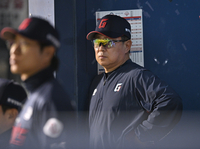 [포토] 김태형 감독 ‘이 위기만 잘 넘기자’