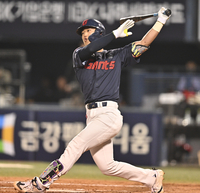 [포토] 전민재 ‘안맞아’