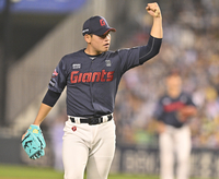 [포토] 환호하는 롯데 김진욱