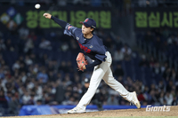 LG 오스틴, ‘8연승’ 쏘아 올리고 롯데 신인 박정민에 엄지척… “KBO 무조건 성공할 투수”