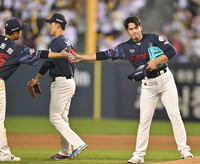 [포토] 김진욱 ‘뒤를 부탁해요’