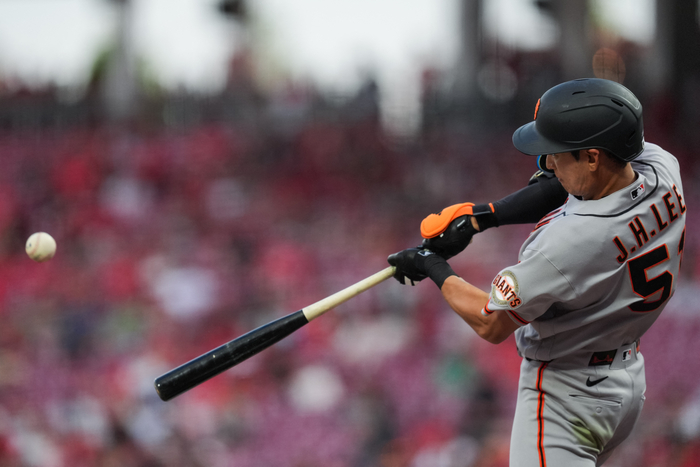 '바람의 손자' 이정후 '부활 조짐'→CIN전 2안타 활약...최근 4G서 3번의 멀티히트