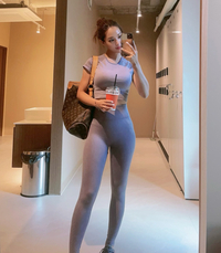 김희정, 헬스장에서 건강미 발산... 완벽 바디라인 ‘눈길’