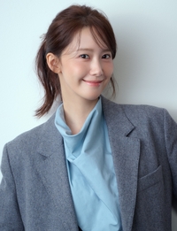 소녀시대 윤아가 잠실구장에 뜬다! 두산, 승리기원 시구 진행