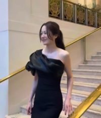 “55세 맞아?”…고현정, 완벽한 기럭지+우아한 자태 눈길 [★SNS]