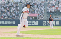 ‘투심+커터+포크’ 최민석 미친 호투-박준순 ‘멀티포’-카메론 대포+3안타…두산, 시즌 첫 ‘위닝’ [SS잠실in]