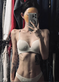 ‘故 최진실 딸’ 최준희, 속옷 차림에 드러난 선명한 갈비뼈