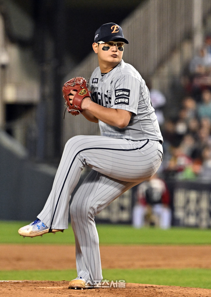 [포토]5회에 등판한 한화 김서현