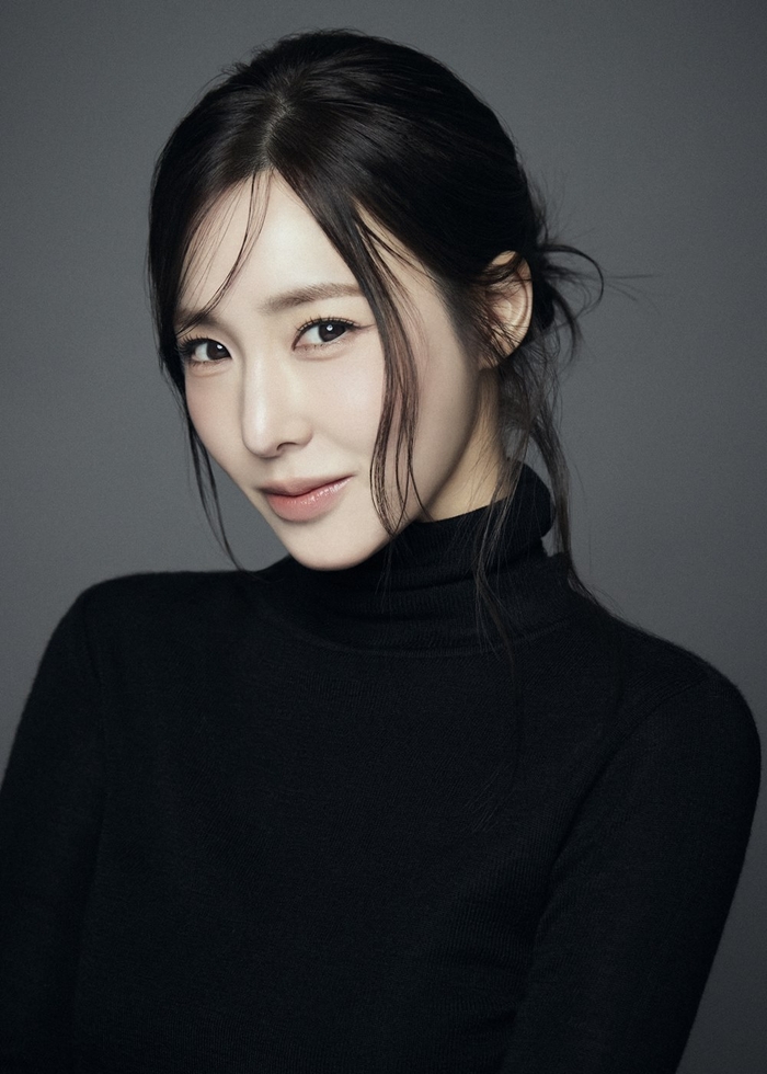 소녀시대 출신 티파니 영, 새 프로필 공개…뮤지컬 ‘유미의 세포들’ 주연에 10주년 신곡까지