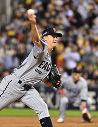 [포토]힘차게 공 뿌리는 한화 쿠싱