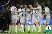 송범근 ‘얼음’으로 만든 이동률 환상 역전골…인천, ‘대어’ 전북 2-1 잡고 5위 도약[현장리뷰]