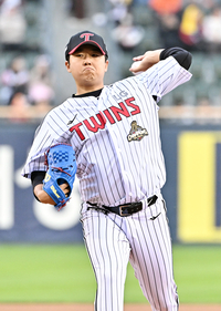 [포토]LG 선발 송승기, 힘차게!