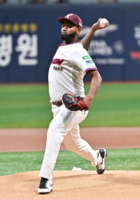 [포토]키움 알칸타라, NC전 선발 등판