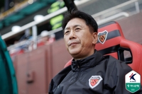 홈 8연전 마지막 앞두고 ‘2연패’ 포항 박태하 감독 “이렇게 만든 건 우리, 이겨서 위기 함께 벗어나야”[현장인터뷰]