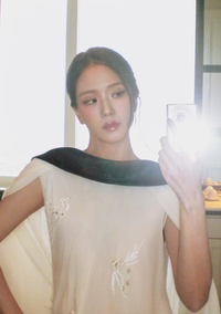 ‘미모 열일’ 블랙핑크 지수, 친오빠 논란 의식 無