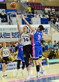 [포토]KB스타즈 송윤하, 슛 올라간다!