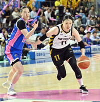 [포토]KB스타즈 강이슬, 들어간다!