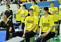 [포토]3차전도 벤치 지키는 KB스타즈 박지수