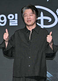 [포토]‘골드랜드’의 김희원, 엄지 척!