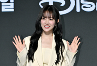 [포토]박보영, 반가운 손인사