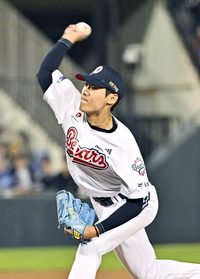 [포토]두산 윤태호의 역투