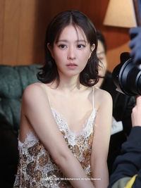 박보영, 깊어진 분위기에 시선 집중... 고혹적 아우라 발산