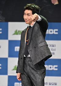 [포토] 포즈 취하는 유세윤