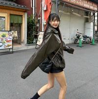 이미주, 시선 사로잡는 과감한 하의 실종