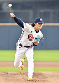 [포토]두산 곽빈, 힘차게!