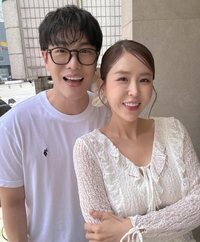 “논란으로 행사 끊겼다”던 문원, ♥︎신지와 관찰 예능 ‘귀한 가족’ 합류