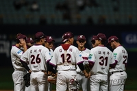 키움, 연장 승부 끝 롯데 제압…설종진 감독 “선수들 집중력 잃지 않았다” [SS사직in]