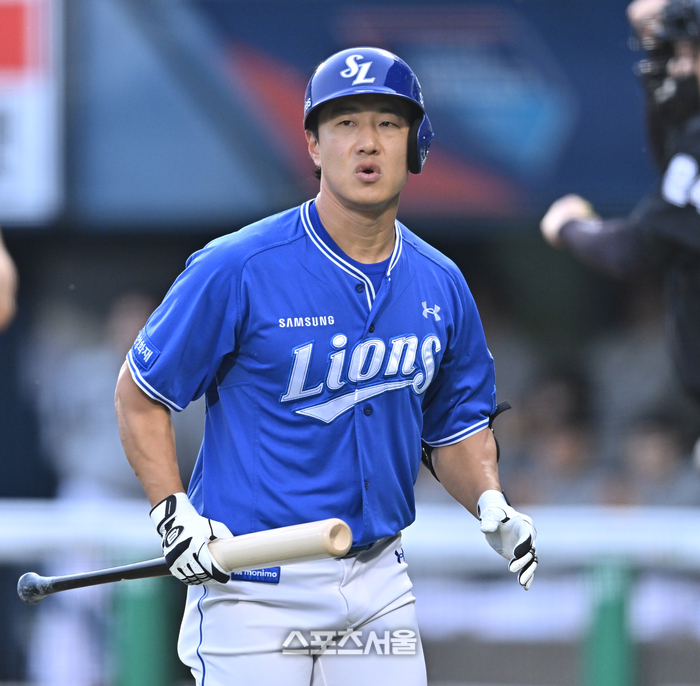 [포토] 삼진 이성규 ‘유인구에 당했어’