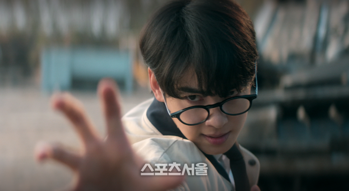 차은우, ‘130억대 세금 납부’ 논란 딛고 정면돌파