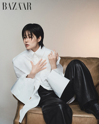 심은경, 첫 국내 연극 도전… “두려워도 나아가는 쪽 택했다” [화보]