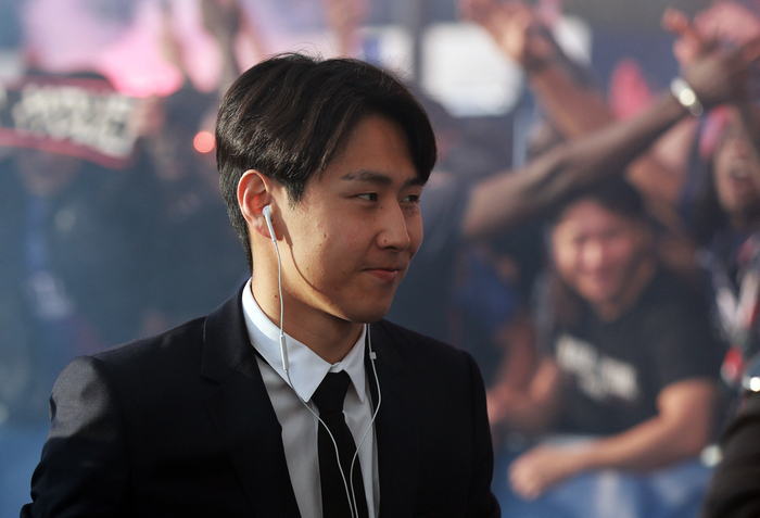 9골 난타전 '미친 명승부'에 그들은 없었다...이강인·김민재 모두 벤치에서 지켜보기만 했다, '냉정한 현실'