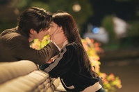 아이유♥변우석, 계약결혼 로맨스 깊어진다…‘21세기 대군부인’ 반환점