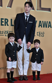 [포토] 포즈 취하는 ‘슈퍼맨이 돌아왔다’ 김준호 패밀리