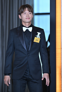 [포토] 김진수 ‘유니폼 대신 슈트’