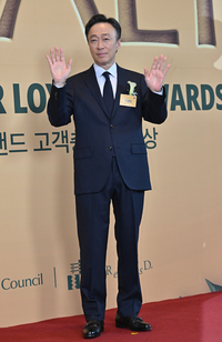 [포토] 이성민 ‘미소 한스푼’