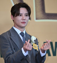 [포토] 김준수 ‘쌍하트 발사’