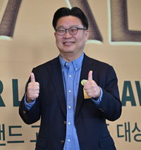 [포토] 서경덕 교수 ‘엄지 척’