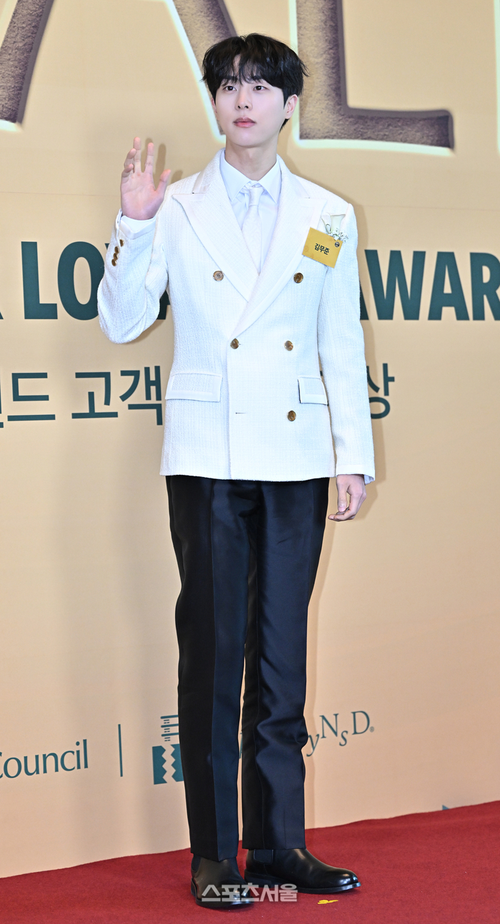 [포토] 김무준 ‘자체 발광’