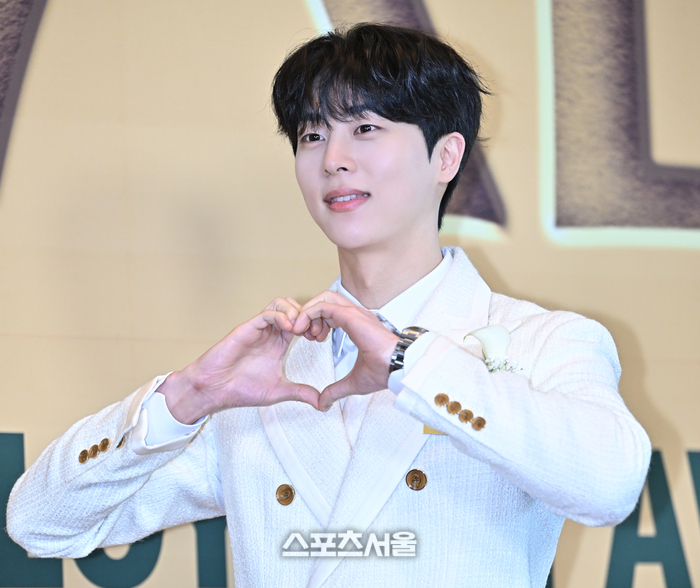 [포토] 김무준 ‘사랑해요’