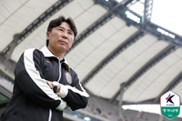 ‘시즌 첫 3실점 패배’ 김기동 “안일했다, 선수도 나도 각성해야” [현장 인터뷰]