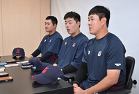 “말은 쉽다, 행동으로 보여줘야”…‘도박 스캔들’ 고승민·나승엽·김세민, 복귀가 전부 아니다 [김민규의 눈]