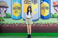 아이브 안유진, 성수동 ‘순하리찐 아일랜드’ 방문...체험형 팝업스토어 참여