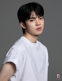 ‘피겨 프린스’ 차준환, 새 프로필 공개…차은우·김선호와 한솥밥