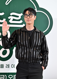 [포토]손인사 건네는 차승원